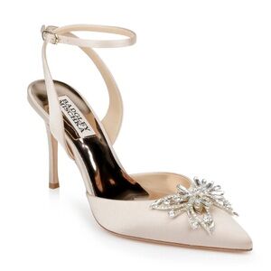 Badgley Mischka Kalista Ankle Strap Pump Size 6.5 wedding shoes formal shoes